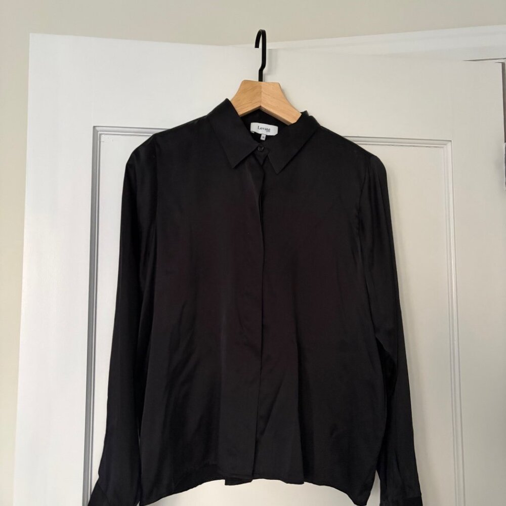 Silk Black Shirt  Bouse Levate Size Medium
